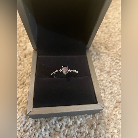 Amethyst 925 Sterling Ring - Picture 4 of 7
